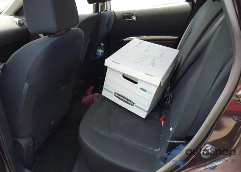 2015 Nissan Rogue Select S z USA, uszkodzony, nr VIN JN8AS5MT3FW656350